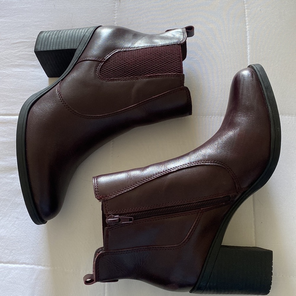Giani Bernini Memory Foam Booties - image 3